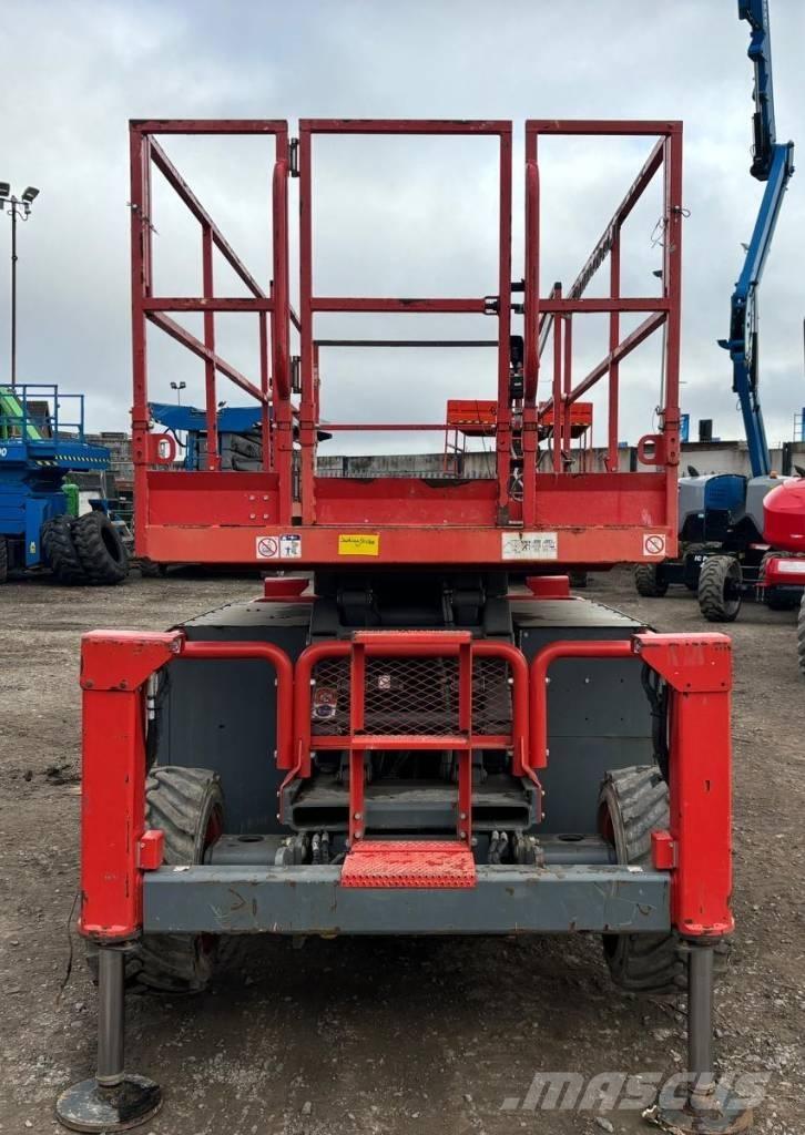 SkyJack SJ 6832 RT Scissor Lifts