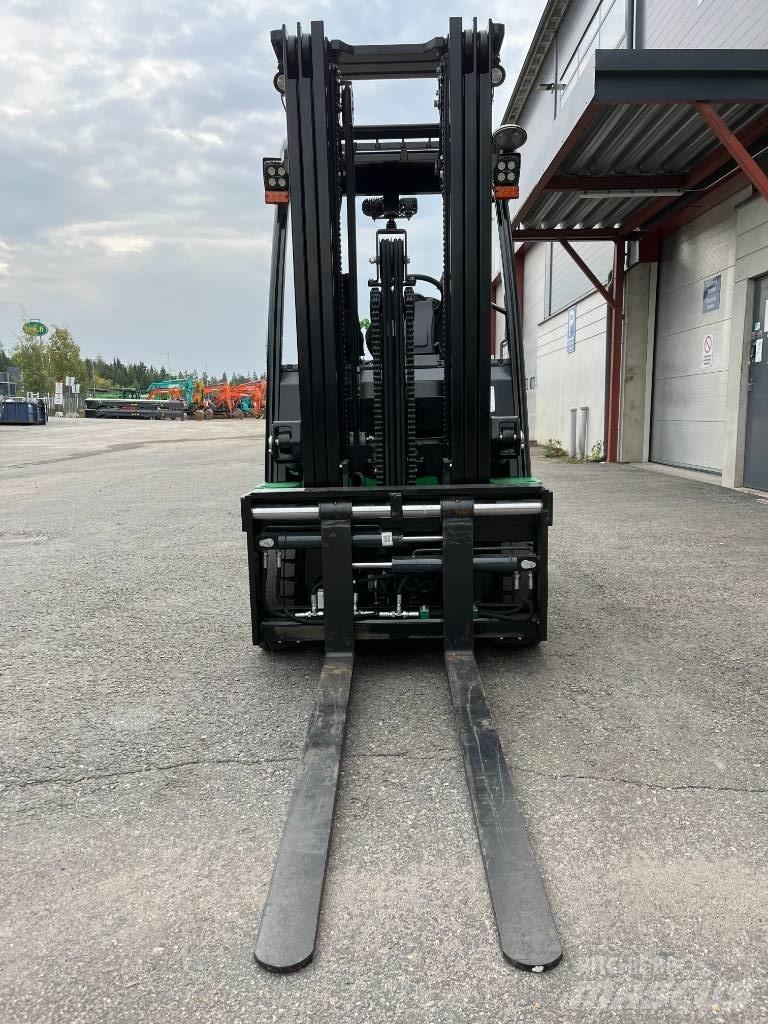 Hangcha CPD18-XD2-I Electric Forklifts