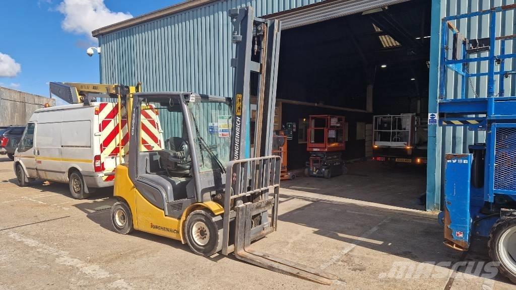  Juncheinrich DFG425s Diesel Forklifts