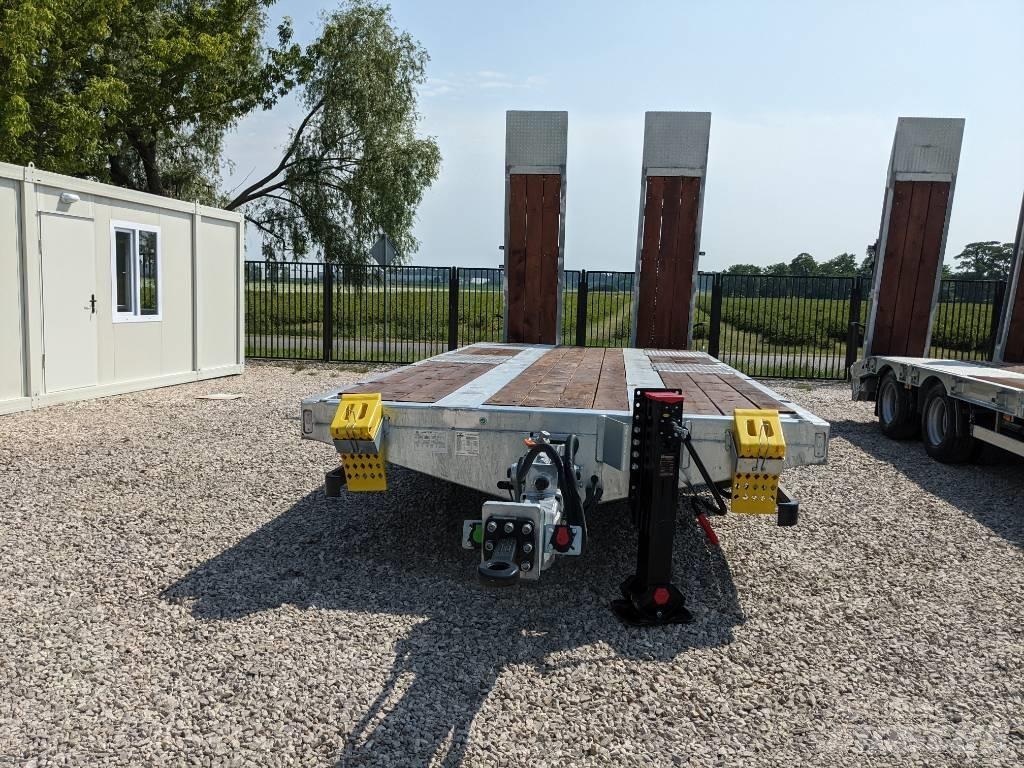  SCORPION Tandem Lowboy Trailers