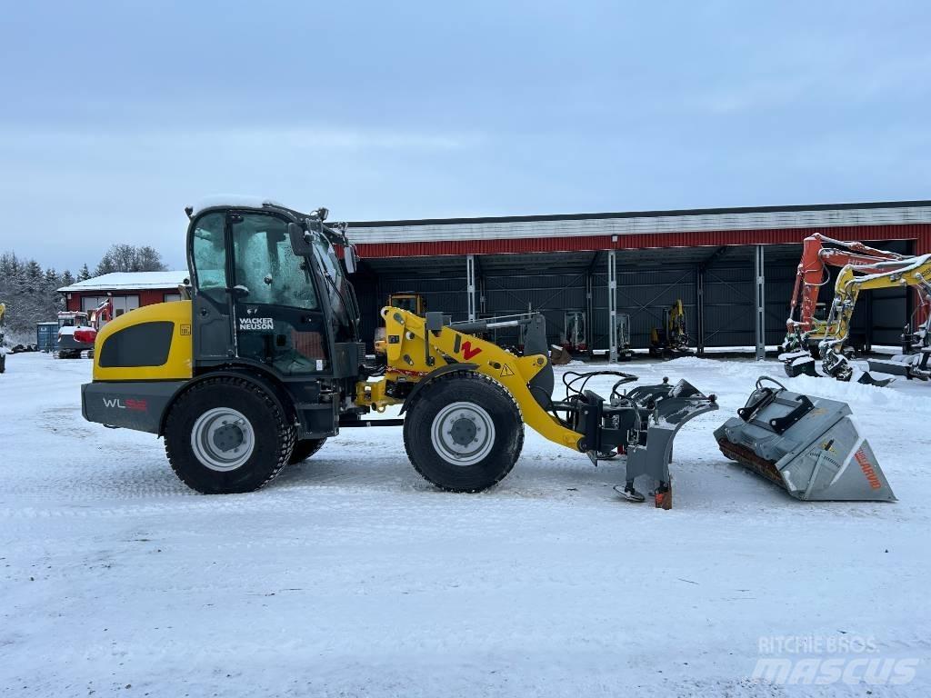 Wacker Neuson WL52 Wheel Loaders