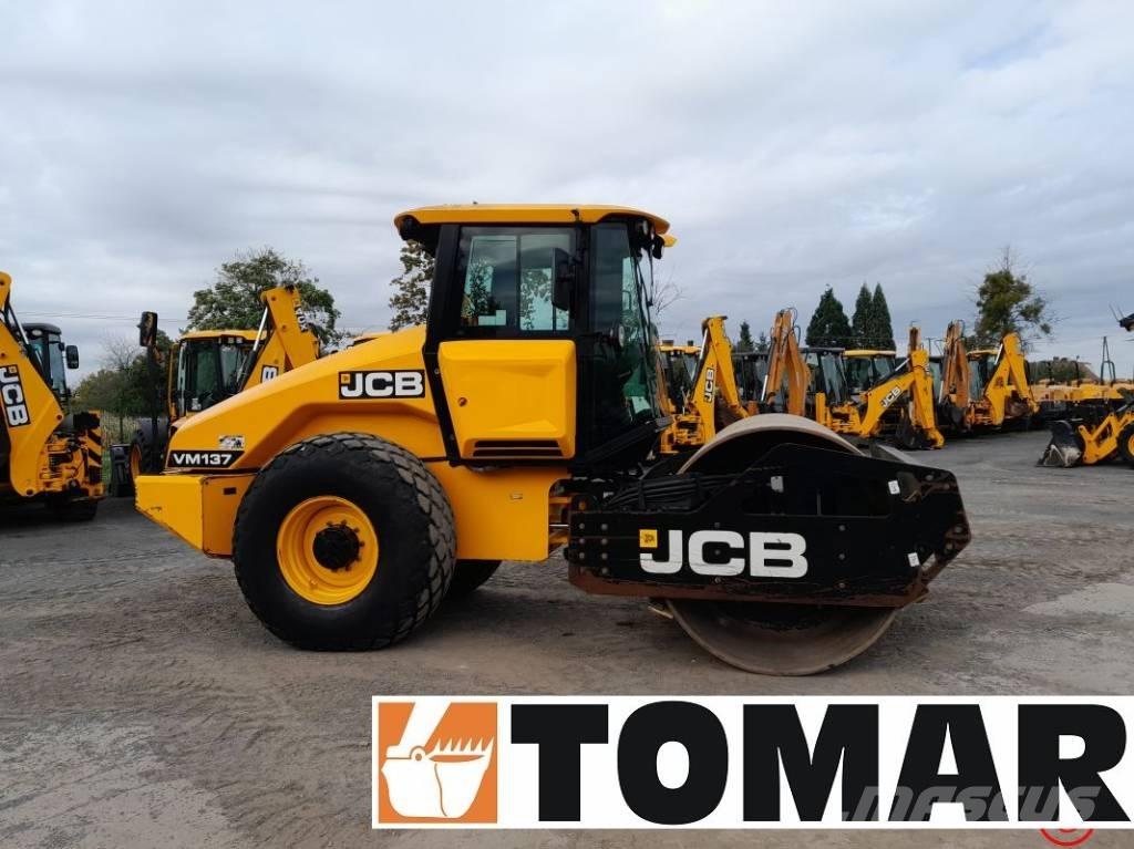 JCB Vibromax VM 137 Twin drum rollers