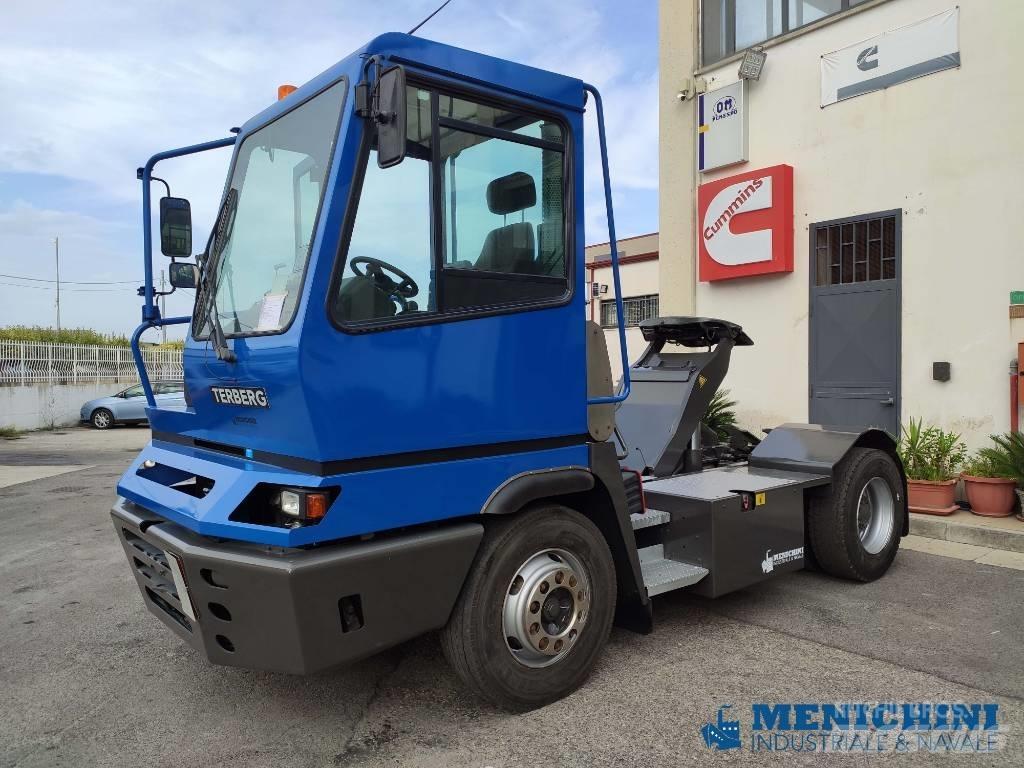 Terberg YT 222 Shunt Trucks