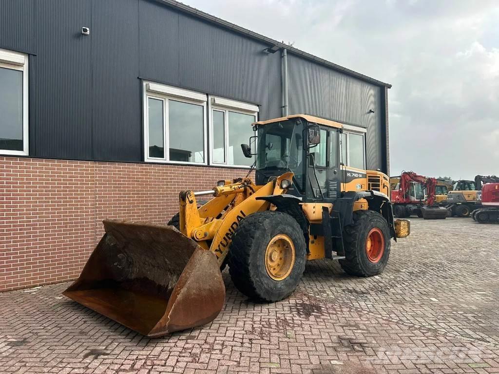 Hyundai HL 740-9A Wheel Loaders