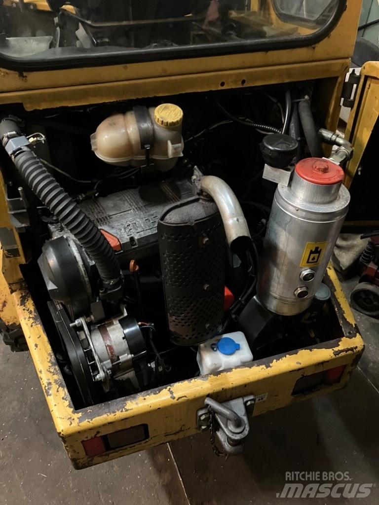 Volvo ZL 302 Wheel Loaders