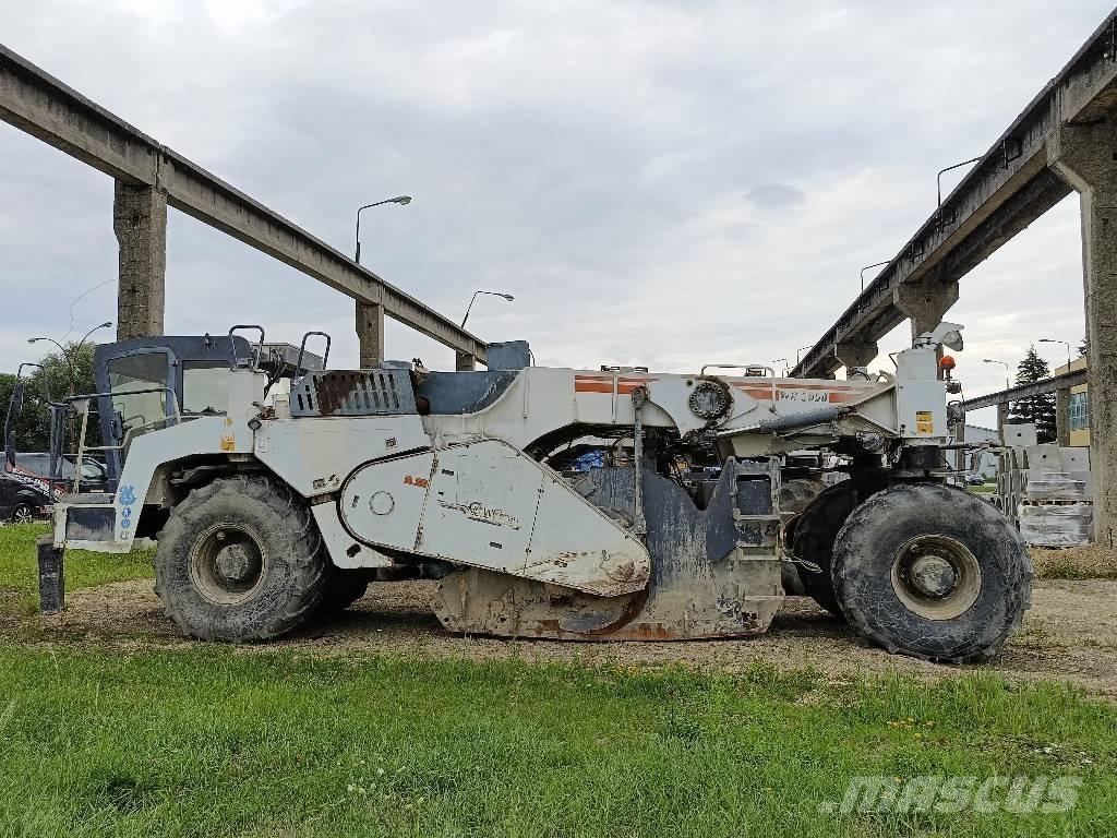 Wirtgen WR 2000 Asphalt Recycling Equipment