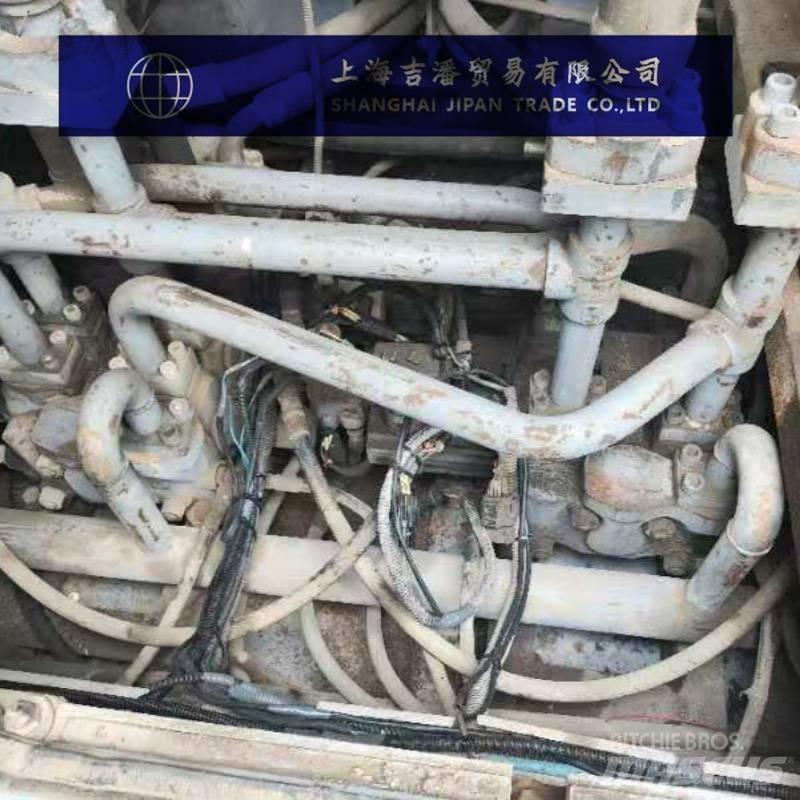 Kobelco 7080 Crawler Cranes