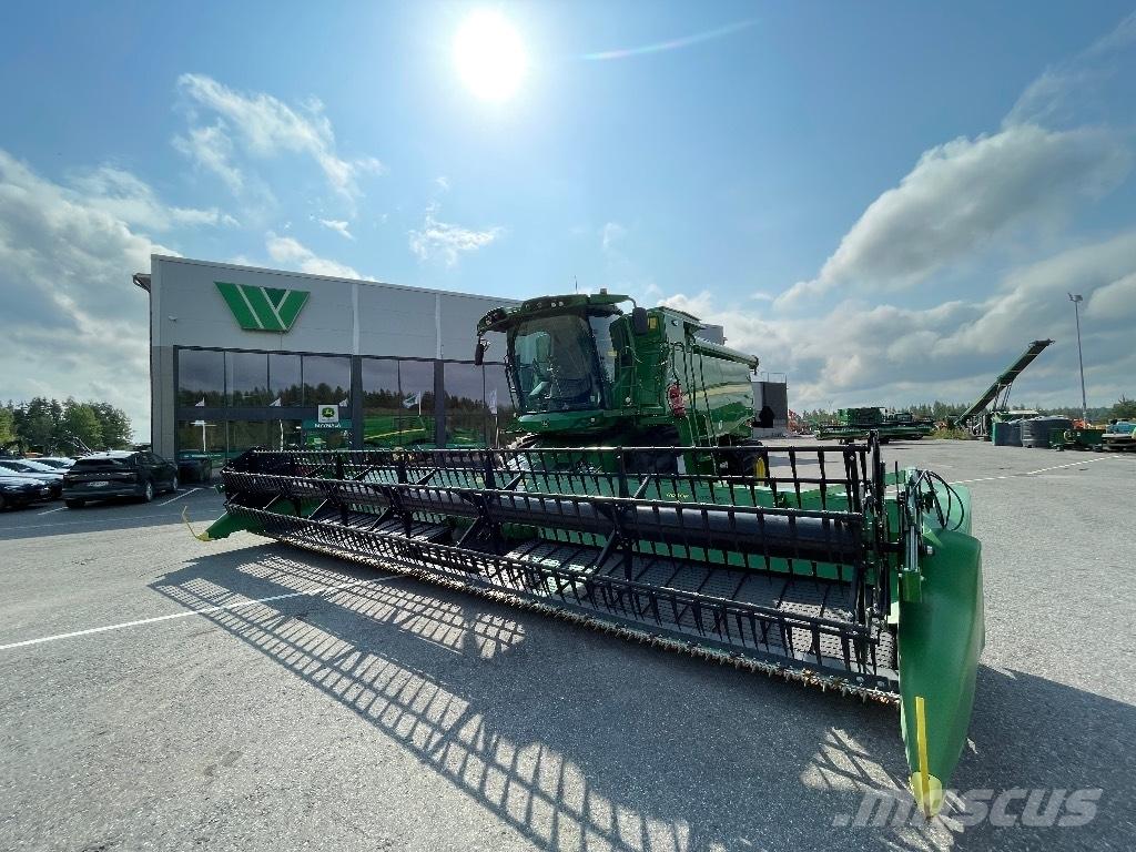 John Deere T 560 i Combine Harvesters