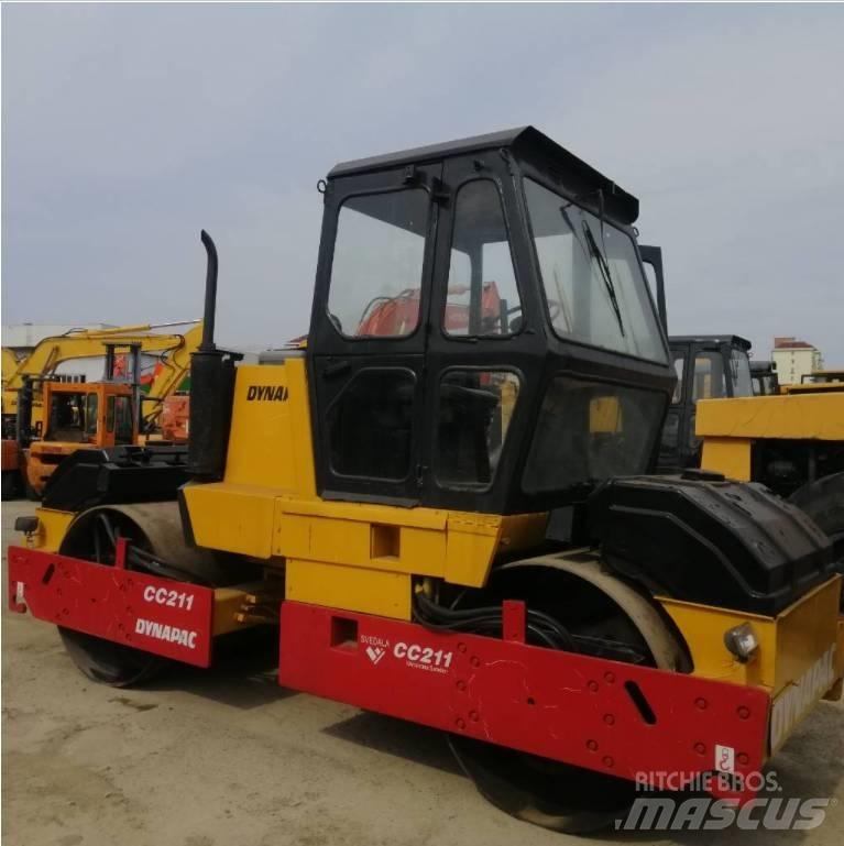 Dynapac CC 211 Twin drum rollers