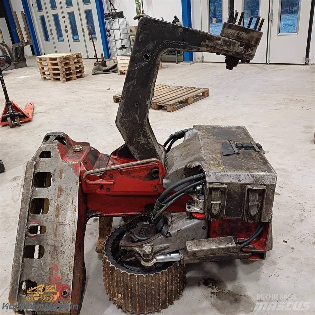 Log Max 6000 Harvester Heads