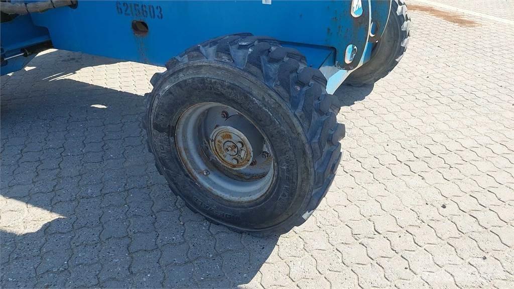 Genie S45 Telescopic boom lifts
