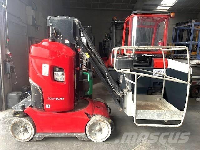 Manitou 100 VJR Vertical mast lifts