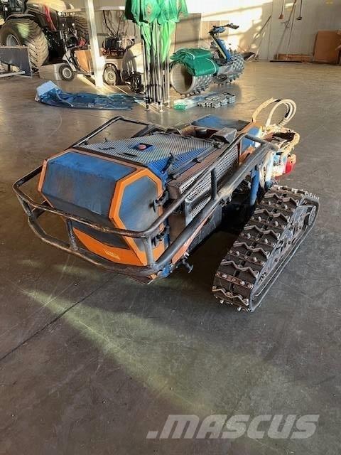 Irus DELTRAK 2.5 Pasture Mowers And Toppers
