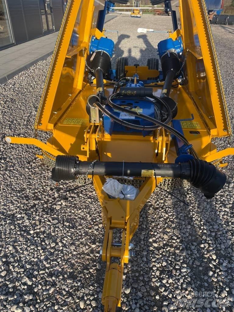Bomford TriWing 4600 Mowers