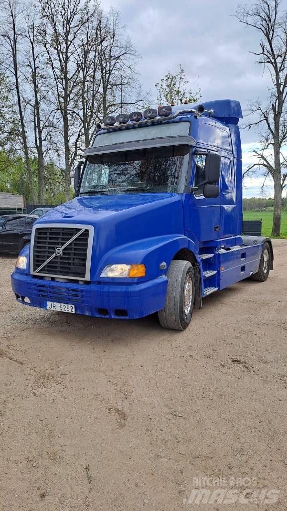 Volvo NH 12 Conventional Trucks / Tractor Trucks