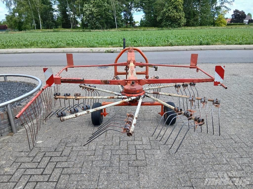 Kuhn GA 301 Swathers \ Windrowers