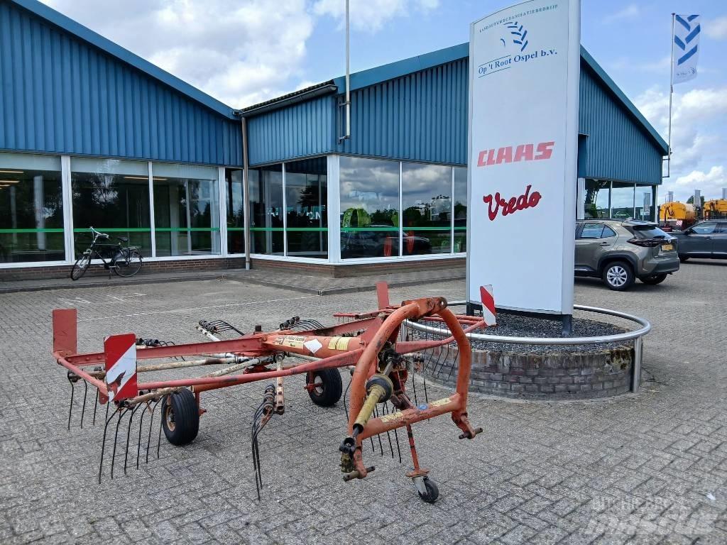 Kuhn GA 301 Swathers \ Windrowers