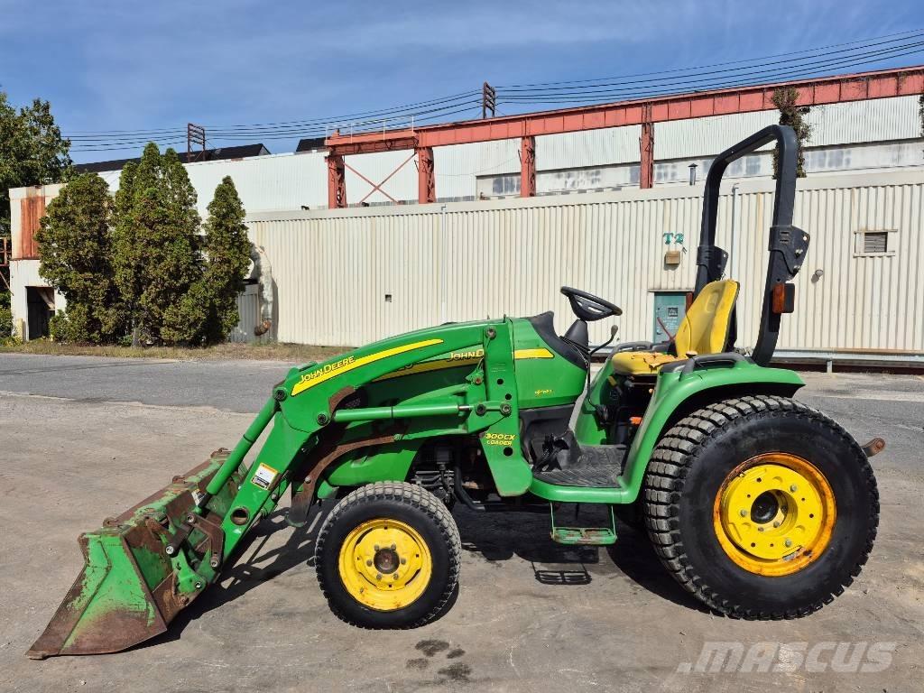 John Deere 3520 Compact tractors