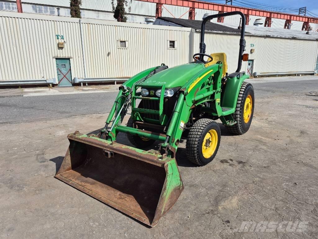 John Deere 3520 Compact tractors