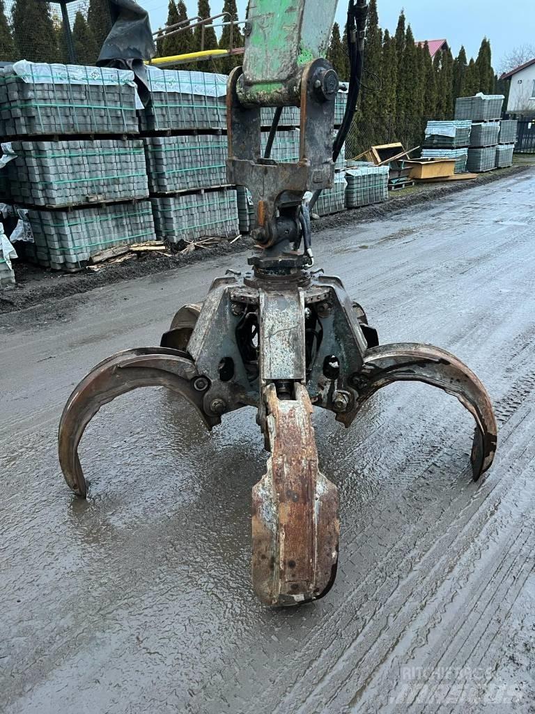 Sennebogen 821 Waste / Industry Handlers