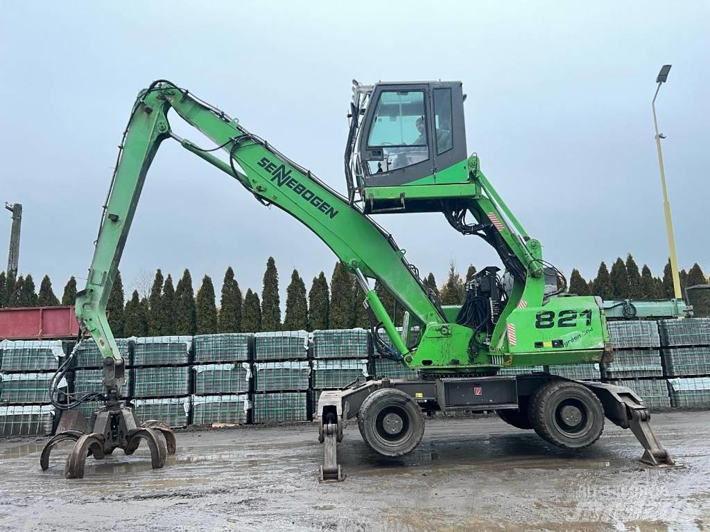 Sennebogen 821 Waste / Industry Handlers