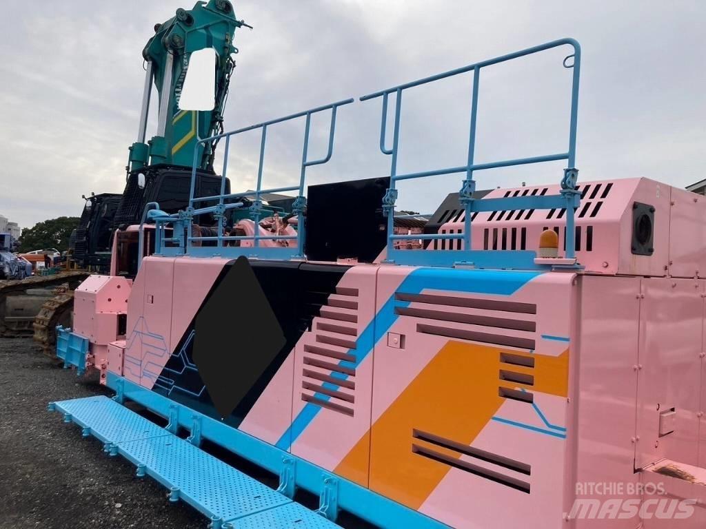 Kobelco SK2200D Mobile and all terrain cranes