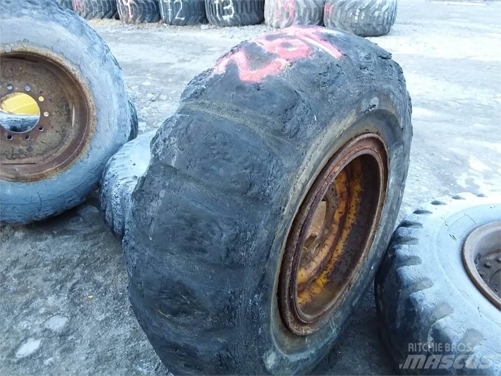 LS 17,5x25 Tires, wheels and rims