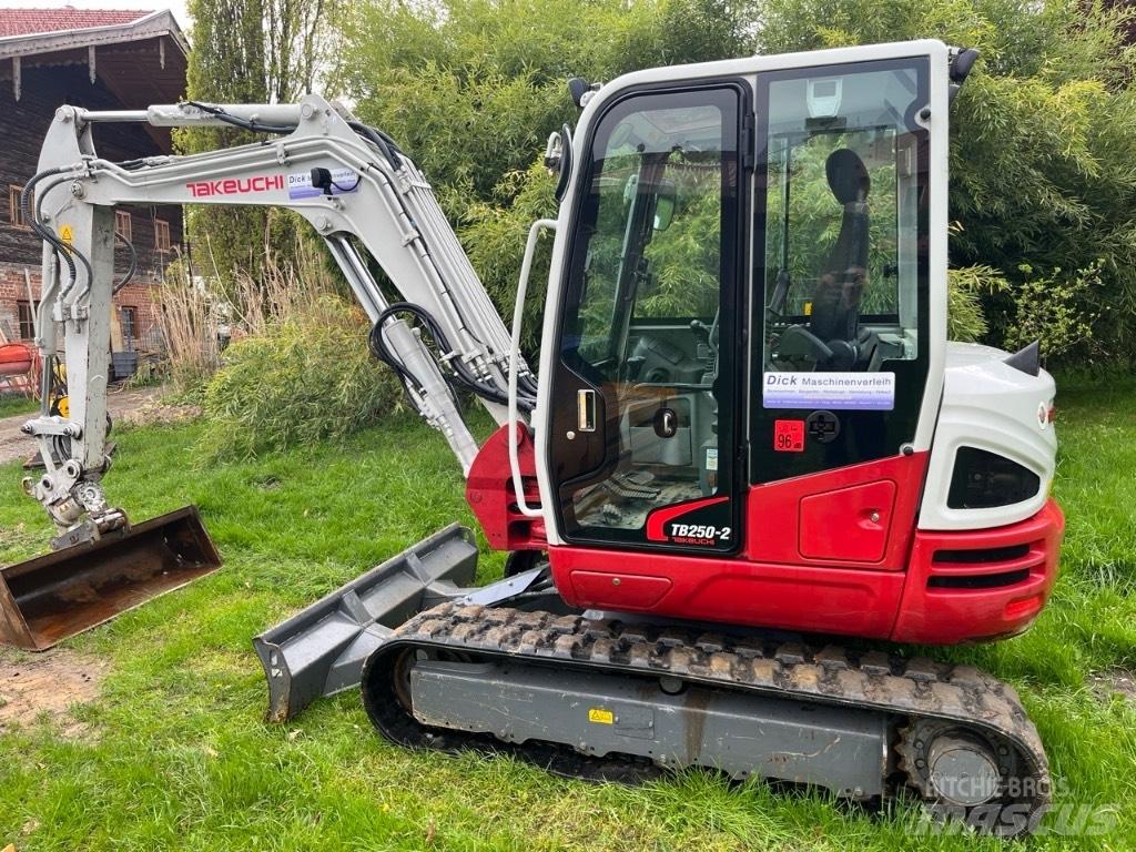 Takeuchi TB250-2 Mini Excavators <7t (Mini Diggers)