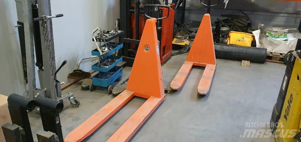 BT HHL100 Pallet Truck