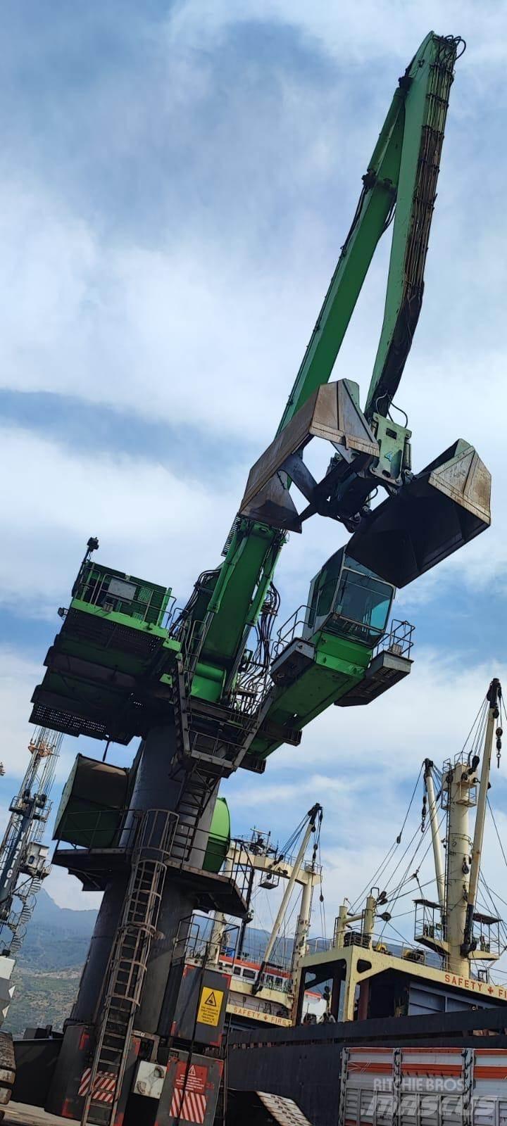 Sennebogen 880 Waste / Industry Handlers