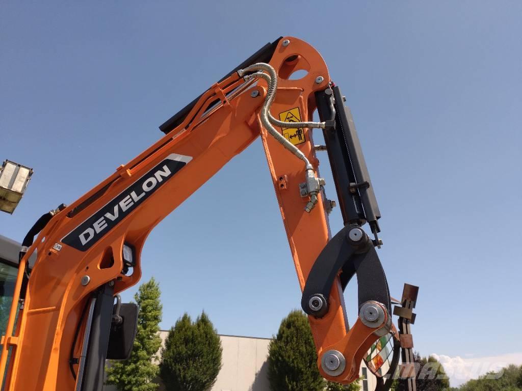 Develon DX 27 Z-7 Mini Excavators <7t (Mini Diggers)