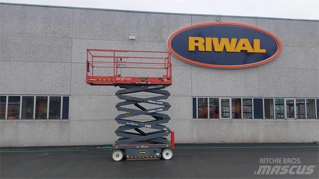 SkyJack SJIII4632 Scissor Lifts