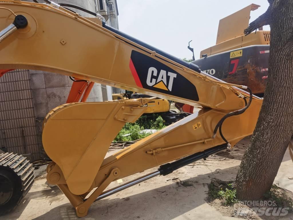 CAT 320 D Crawler Excavators