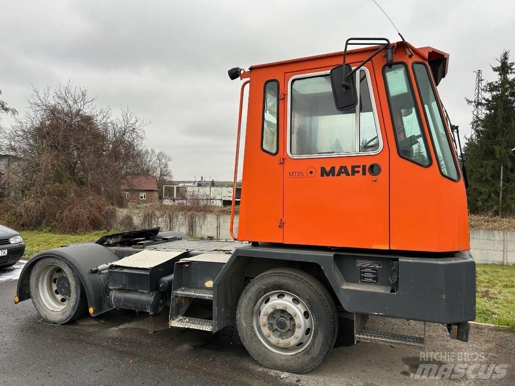 Mafi MT 25 Shunt Trucks
