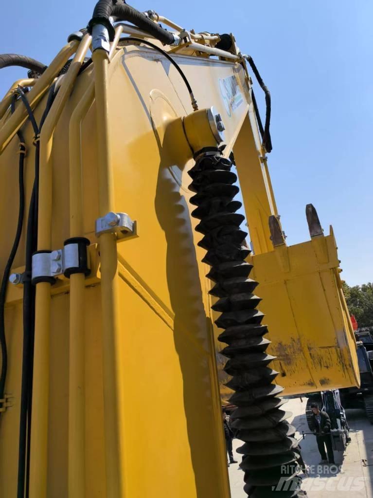 Komatsu PC220-8 Crawler Excavators