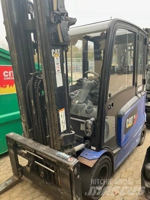 CAT EP35N Electric Forklifts