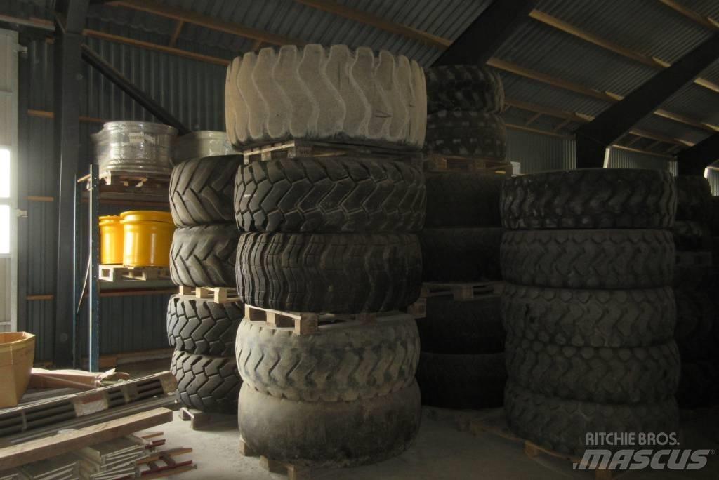 Beg däck 20,5x25 Tires, wheels and rims
