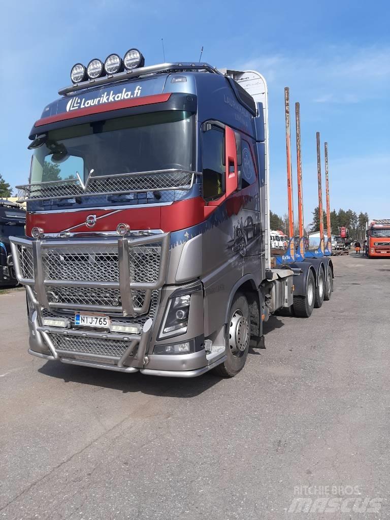 Volvo FH 16 Log trucks