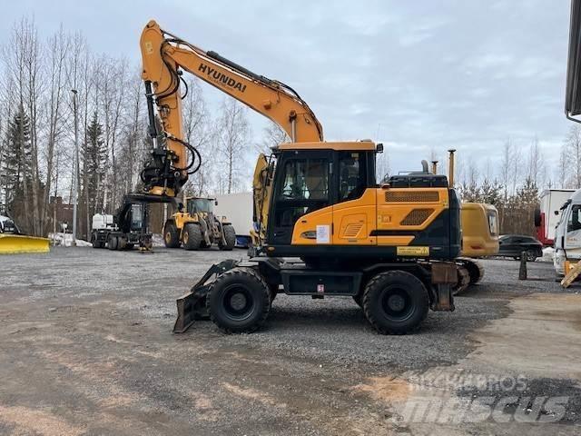 Hyundai HW 140 Wheeled Excavators
