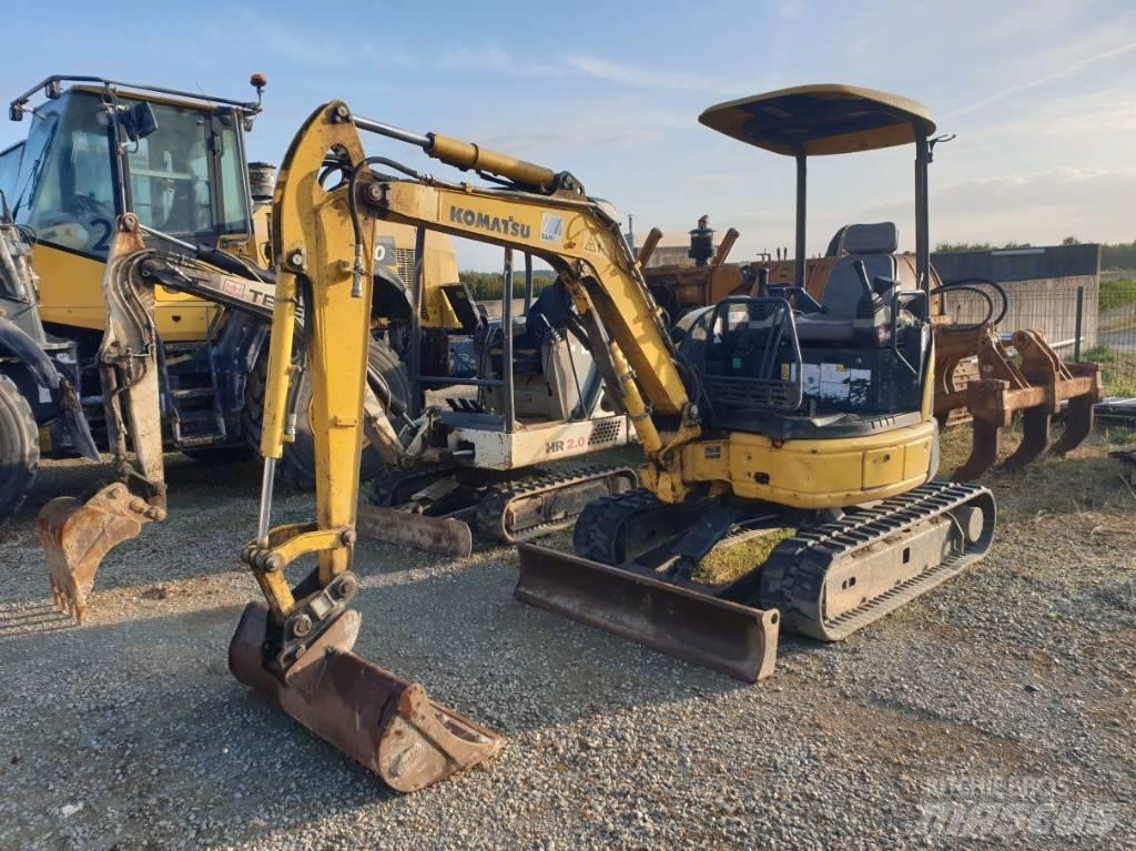 Komatsu PC26MR-3 Mini Excavators <7t (Mini Diggers)