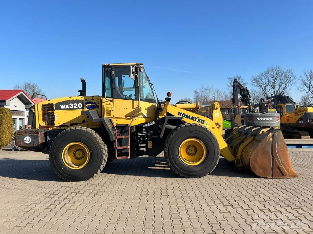 Komatsu WA 320-5 Wheel Loaders