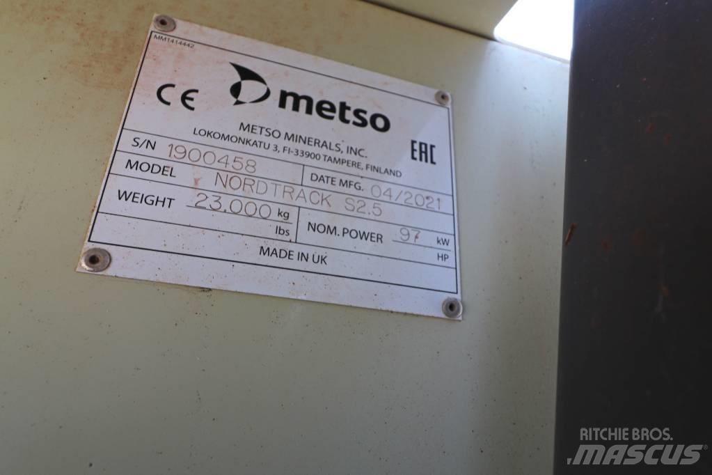 Metso S 2.5 Mobile screeners