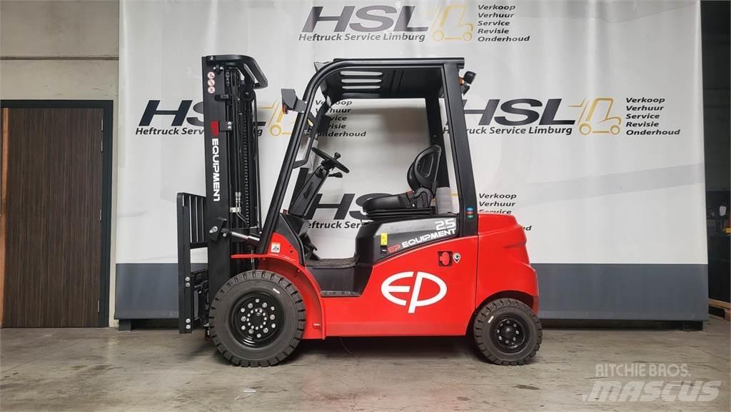  EFL303-B Electric Forklifts