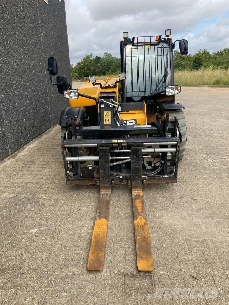 JCB 525-60 E Telescopic Handlers