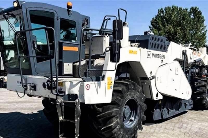 Wirtgen WR2400 Other Trucks