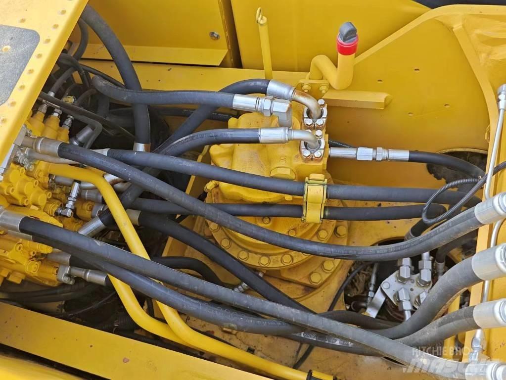 Komatsu PC 200 Crawler Excavators