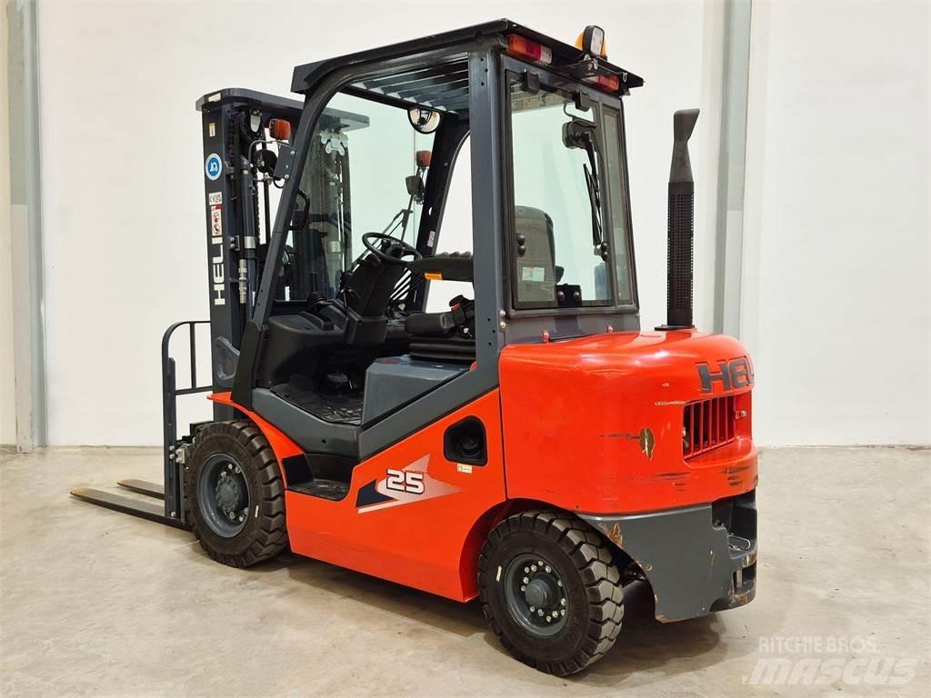Heli CPCD25 XC26H Diesel Forklifts