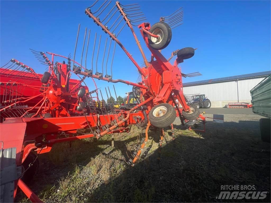 Kuhn GA 8020 Swathers \ Windrowers