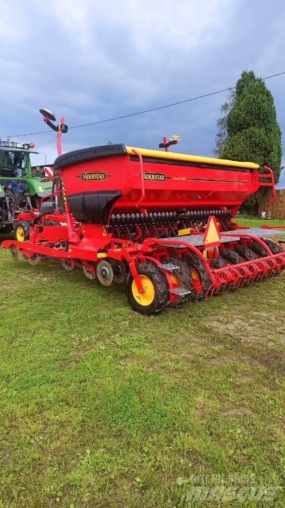 Väderstad Rapid400C Farm Drills