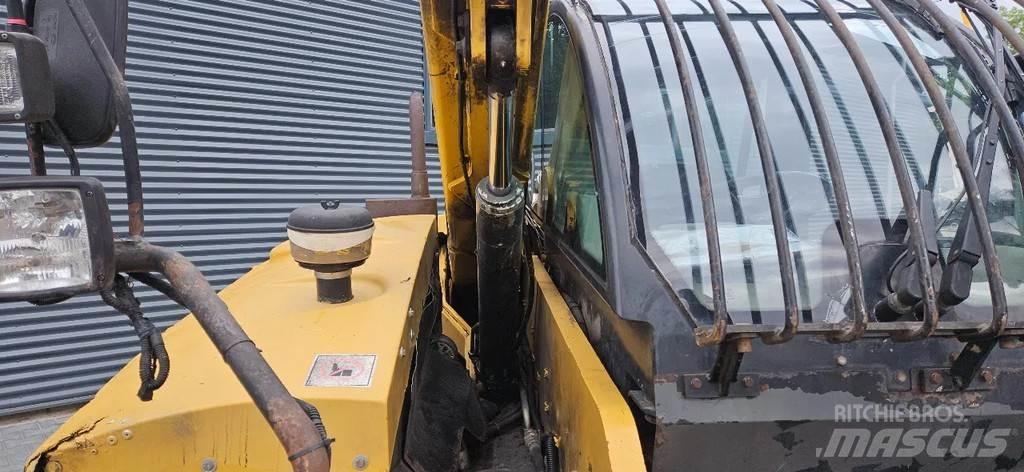 CAT TH215 Telescopic Handlers